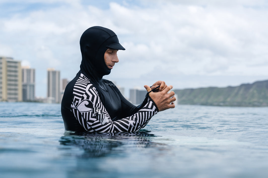 Black Carvico Hooded Surf Rashguard