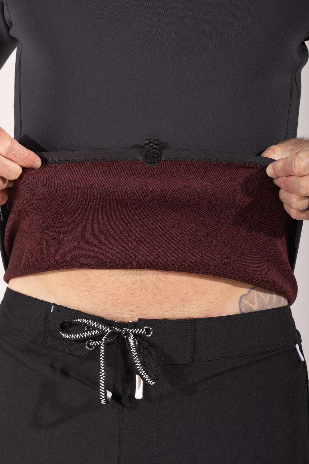 Top de surf Essentials con cremallera trasera para hombre